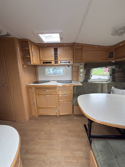 Kabe trailer Kabe Safir GLE KS , King Size & Vattenburen värme, AC 6 of 20