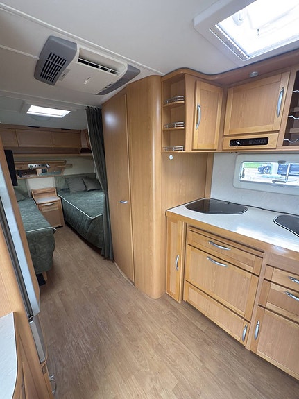 Kabe trailer Kabe Safir GLE KS , King Size & Vattenburen värme, AC 7 of 20