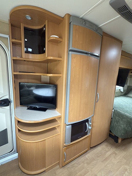 Kabe trailer Kabe Safir GLE KS , King Size & Vattenburen värme, AC 11 of 20