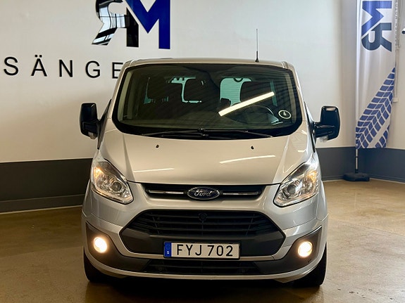 Ford Transit Custom 2 of 5