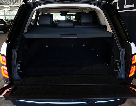 Land Rover Range Rover 24 of 26