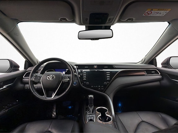 Toyota Camry 14 of 30
