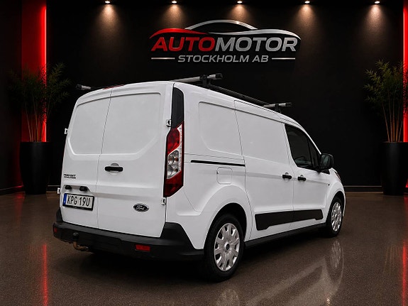 Ford Transit Connect 3 of 5