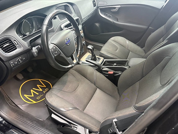 Volvo V40 Cross Country 5 of 5