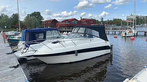 Maxum 2400SCR 4 of 5