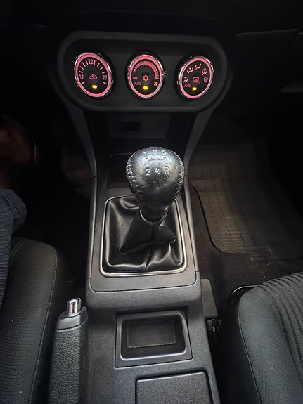 Mitsubishi Lancer 13 of 18
