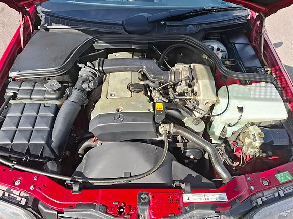 Mercedes-Benz C220 15 of 16
