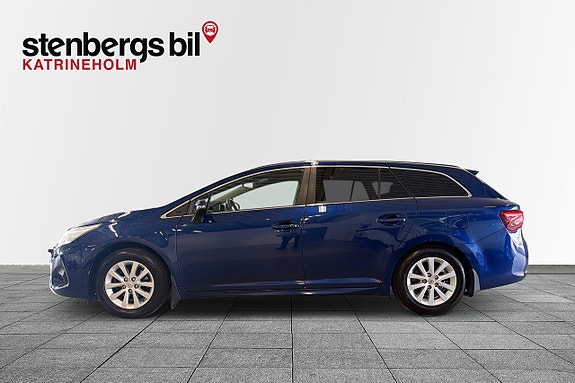 Toyota Avensis 3 of 5