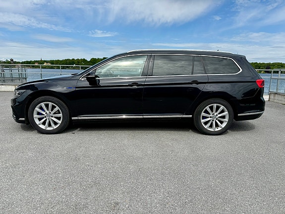 Volkswagen Passat 5 of 5