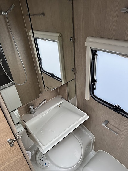 Adria ADORA 502UL 11 of 16