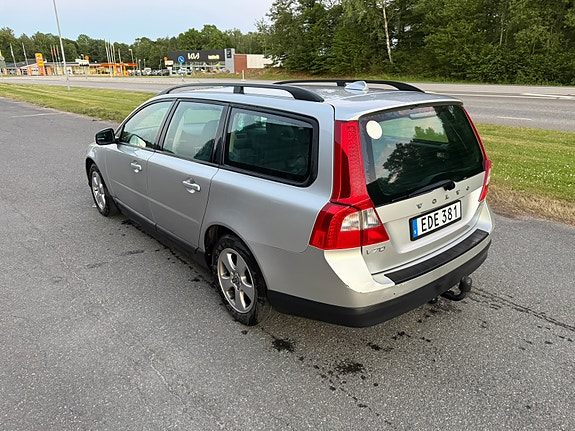 Volvo V70 4 of 4