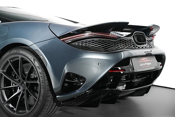 McLaren 750S 13 of 24
