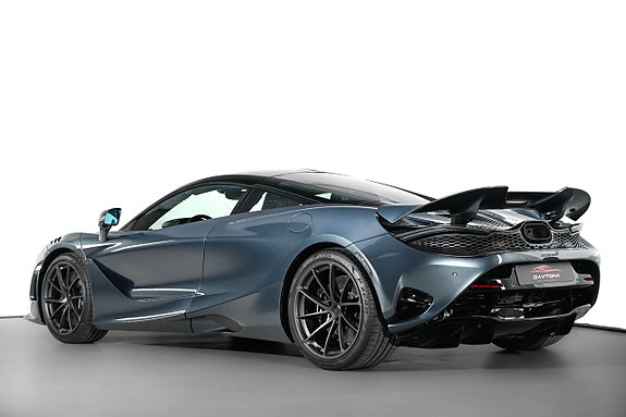 McLaren 750S 3 of 5