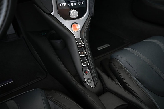 McLaren 750S 21 of 24