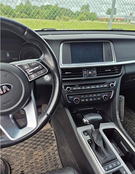 Kia Optima 2 of 2