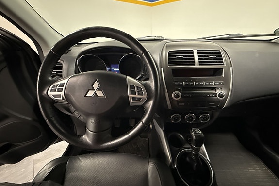 Mitsubishi ASX 13 of 18