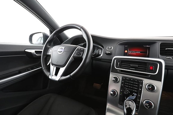 Volvo V60 14 of 30