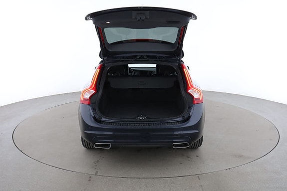 Volvo V60 17 of 30