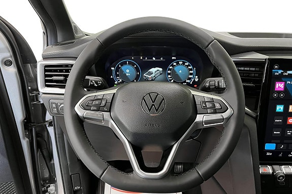 Volkswagen Amarok 8 of 25