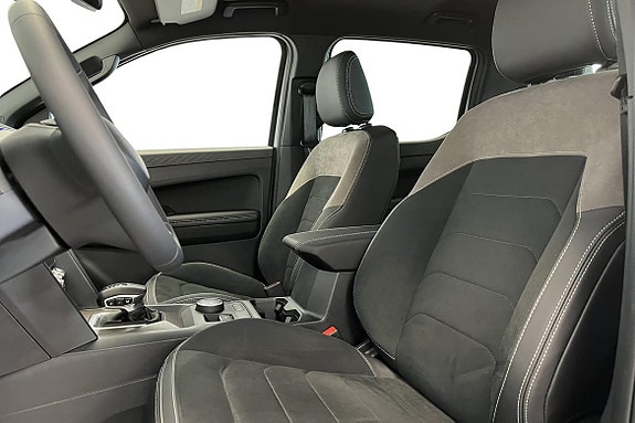 Volkswagen Amarok 19 of 25