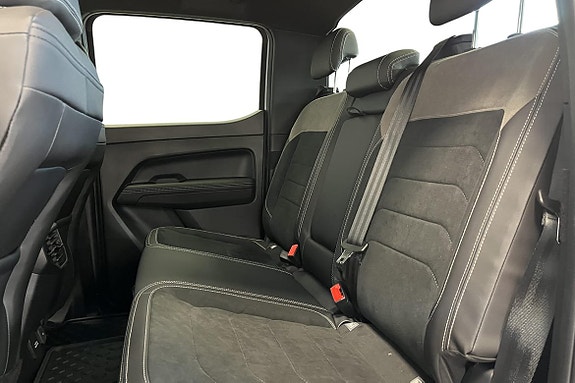 Volkswagen Amarok 20 of 25