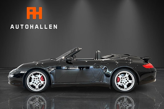 Porsche 911 Carrera 4S 4 of 5