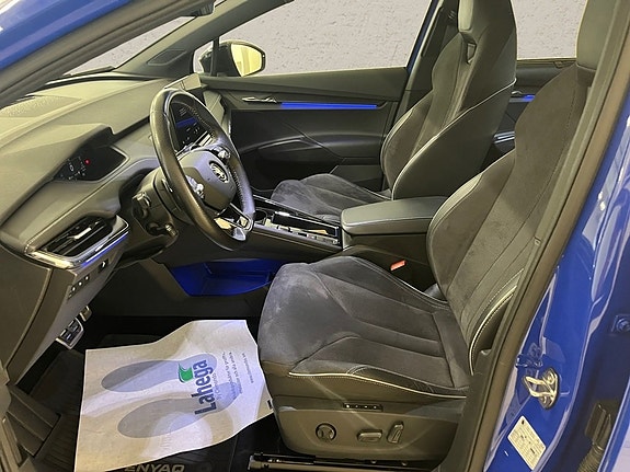 Skoda Enyaq 3 of 5