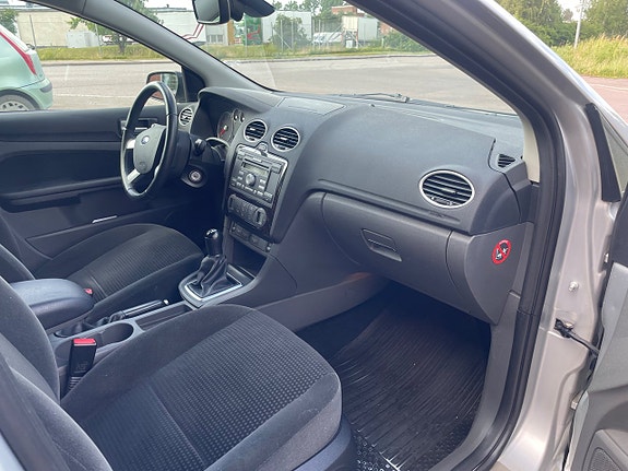 Ford Focus 12 of 19