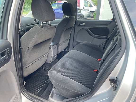 Ford Focus 16 of 19