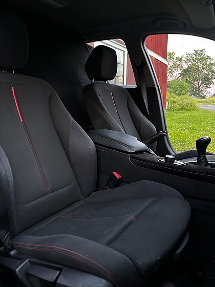 BMW 318d 9 of 12