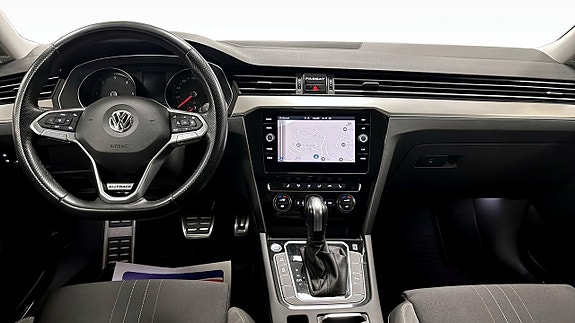 Volkswagen Passat Alltrack 10 of 13