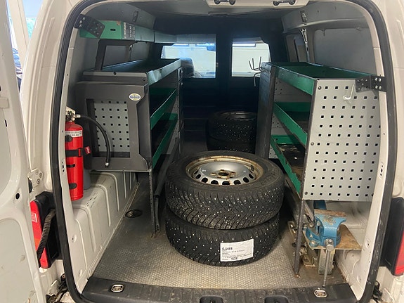 Volkswagen Caddy Maxi 4 of 5