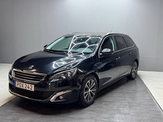 Peugeot 308 SW 3 of 5