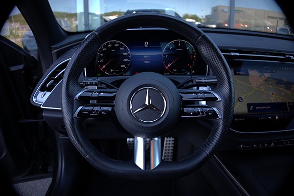 Mercedes-Benz E220 12 of 21