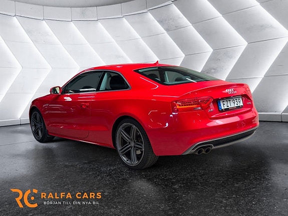 Audi A5 4 of 16