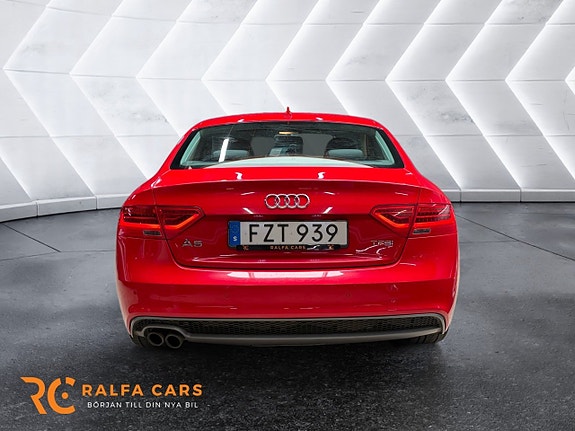 Audi A5 9 of 16