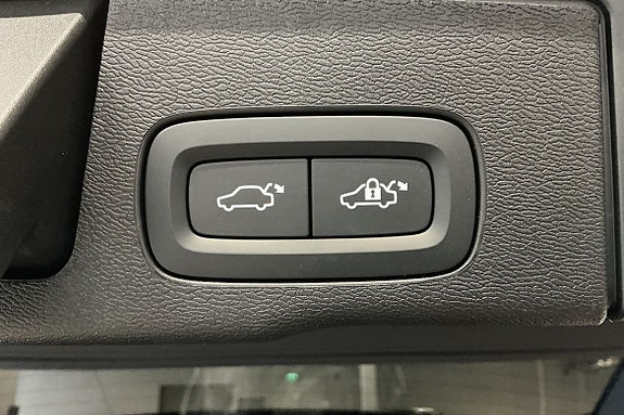 Volvo XC60 22 of 28