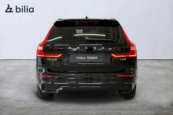 Volvo XC60 8 of 28
