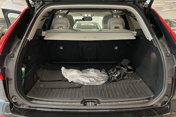 Volvo XC60 9 of 28