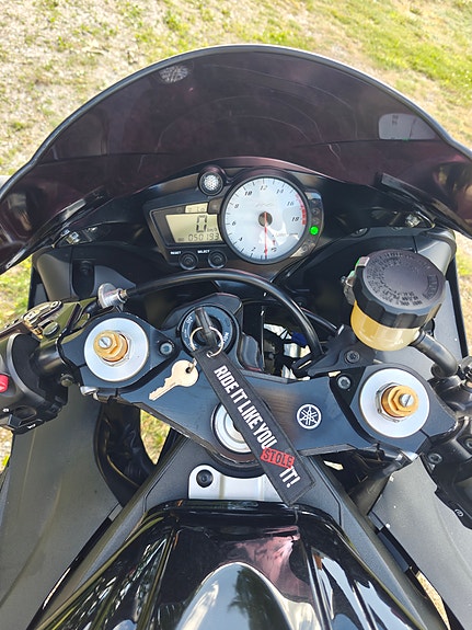 Yamaha YZF-R6 5 of 5