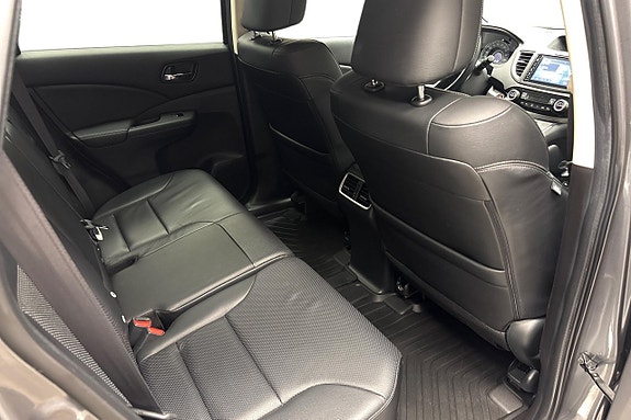Honda CR-V 12 of 13