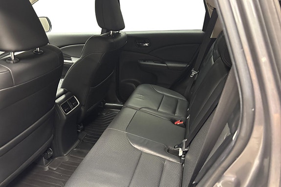 Honda CR-V 10 of 13
