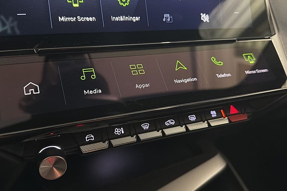 Peugeot 408 8 of 16