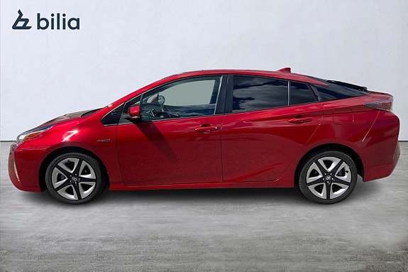 Toyota Prius 3 of 5