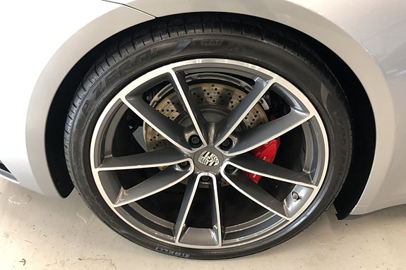 Porsche 911 15 of 16