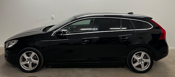 Volvo V60 2 of 5