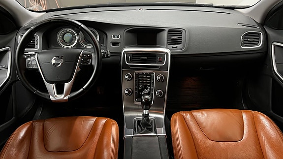 Volvo V60 6 of 10
