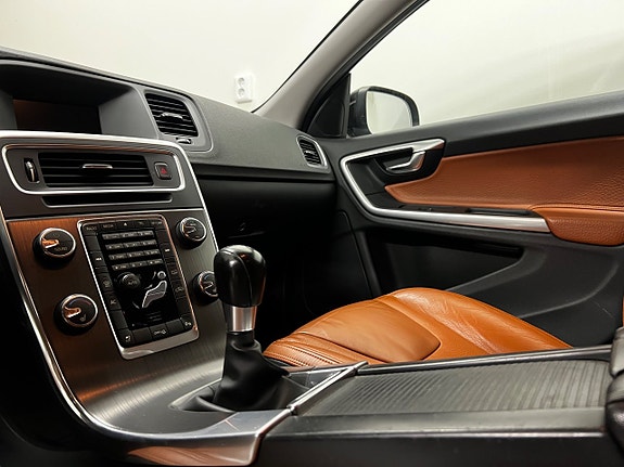 Volvo V60 7 of 10