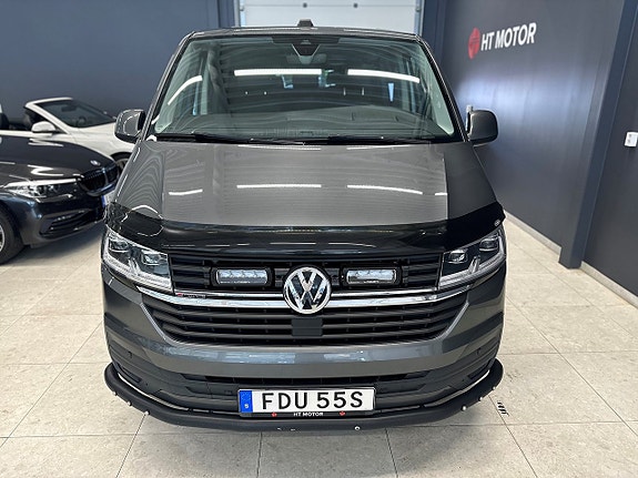 Volkswagen Transporter 3 of 5