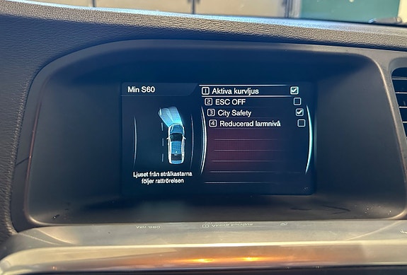 Volvo S60 24 of 30